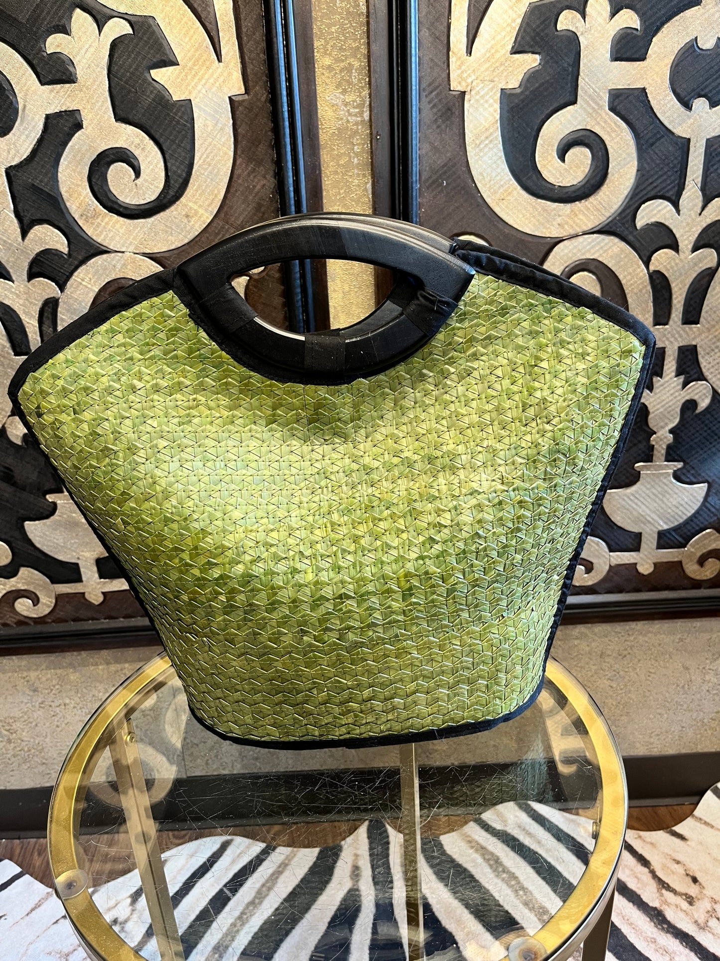 Lantern moon palm leaf green wicker tote handbag