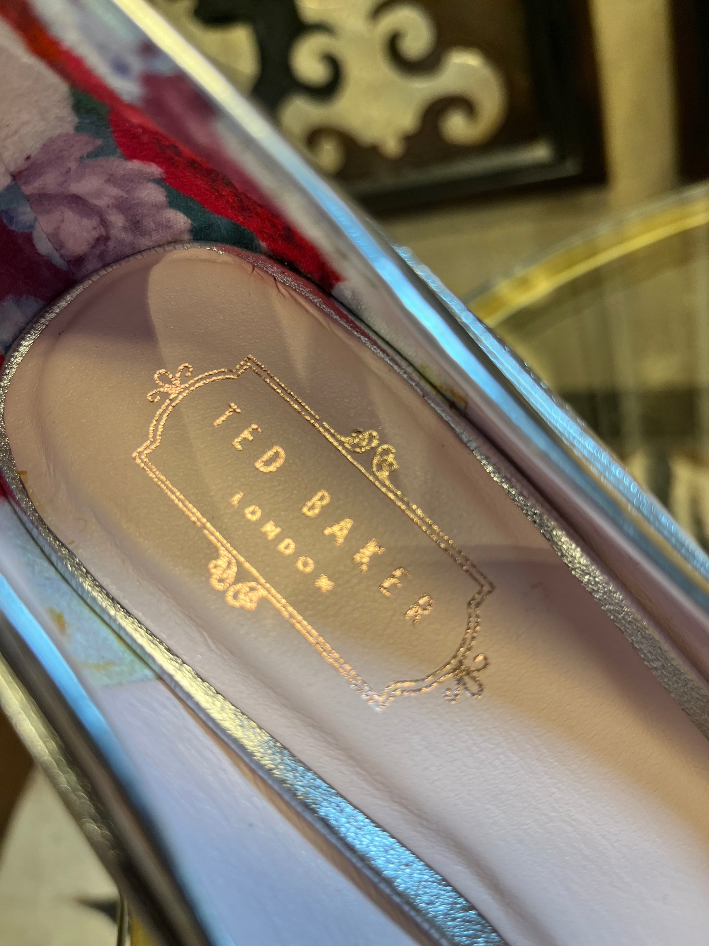 Ted Baker Londonmetalllic silver sayu close toe pump heels