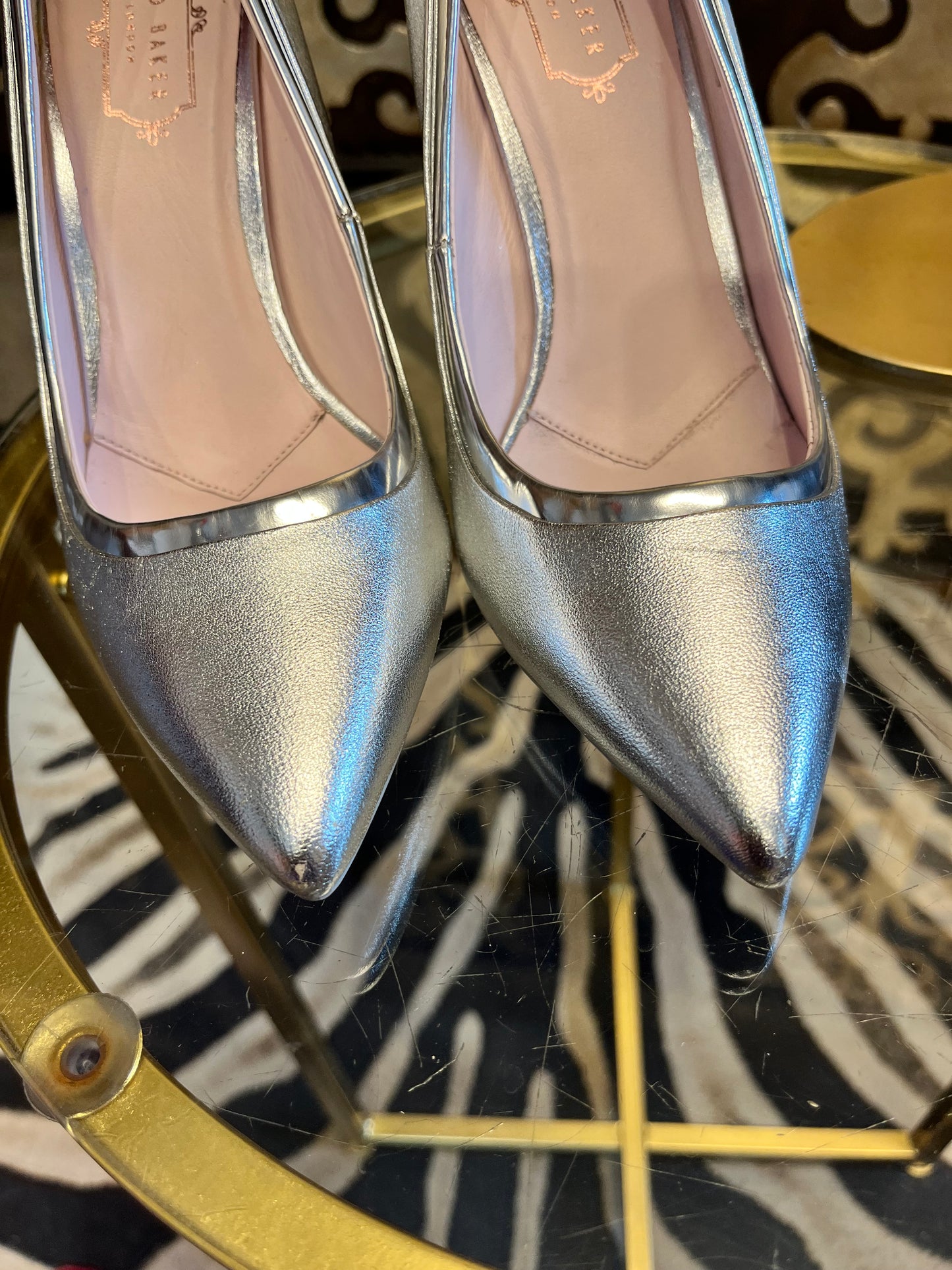 Ted Baker Londonmetalllic silver sayu close toe pump heels