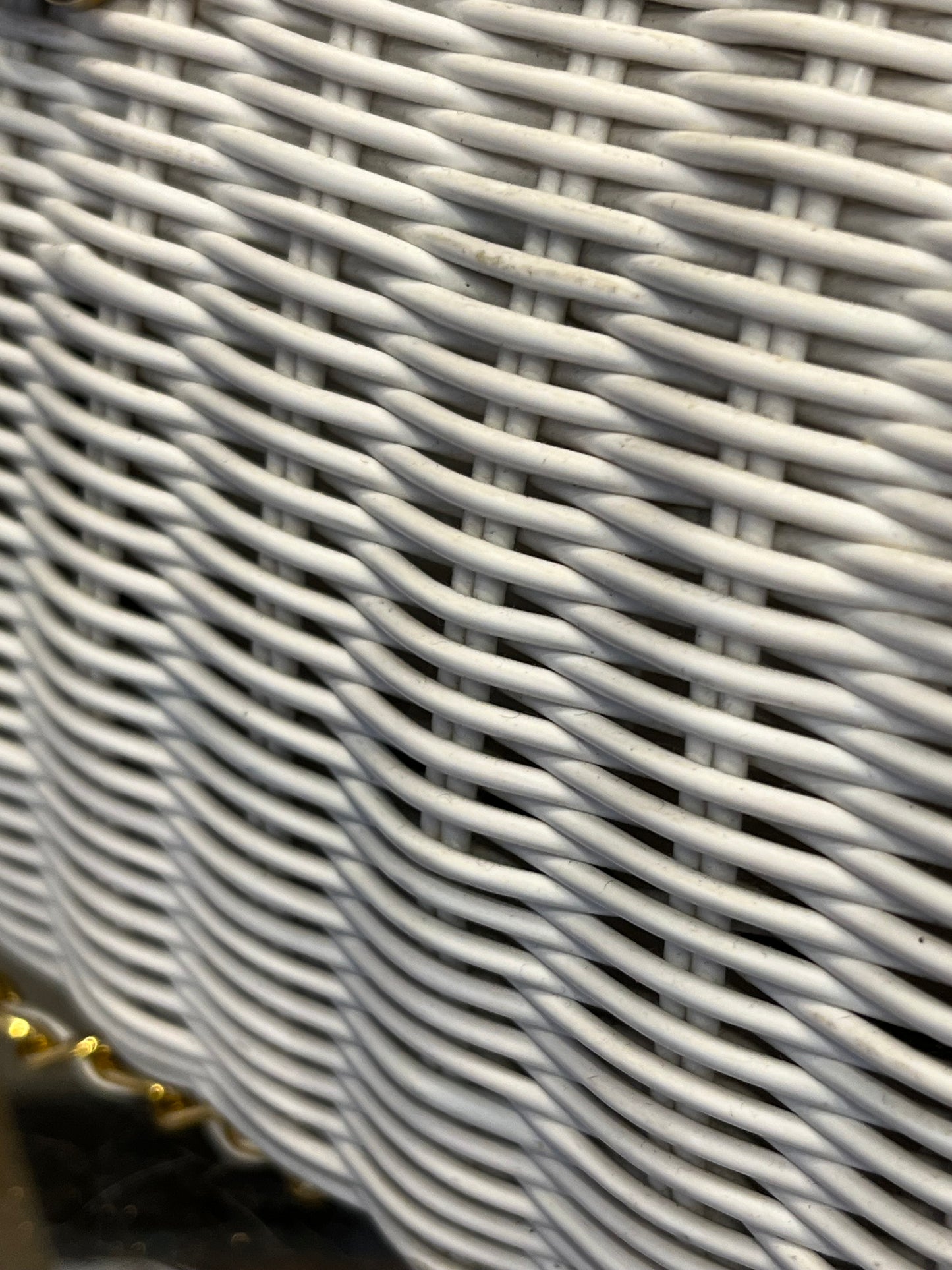 Vintage 80s white woven wicker crossbody handbag