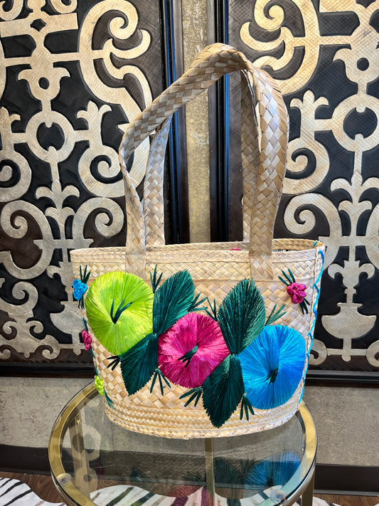 Woven straw 1070s vintage rattan multi floral exuma maureen handbag