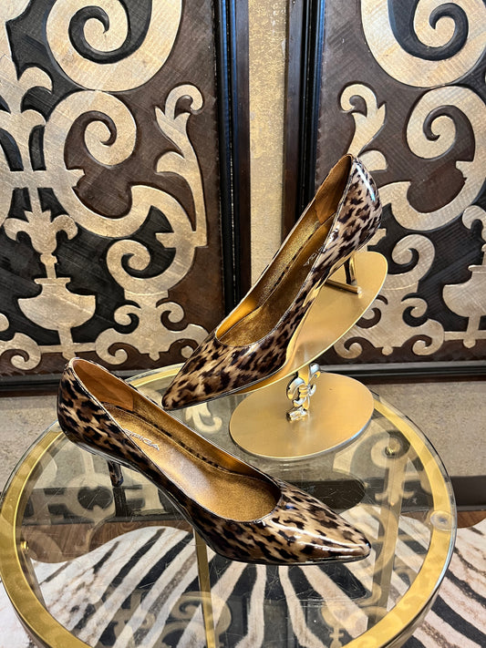 Via Spiga vintage patent leather animal print kitten heels