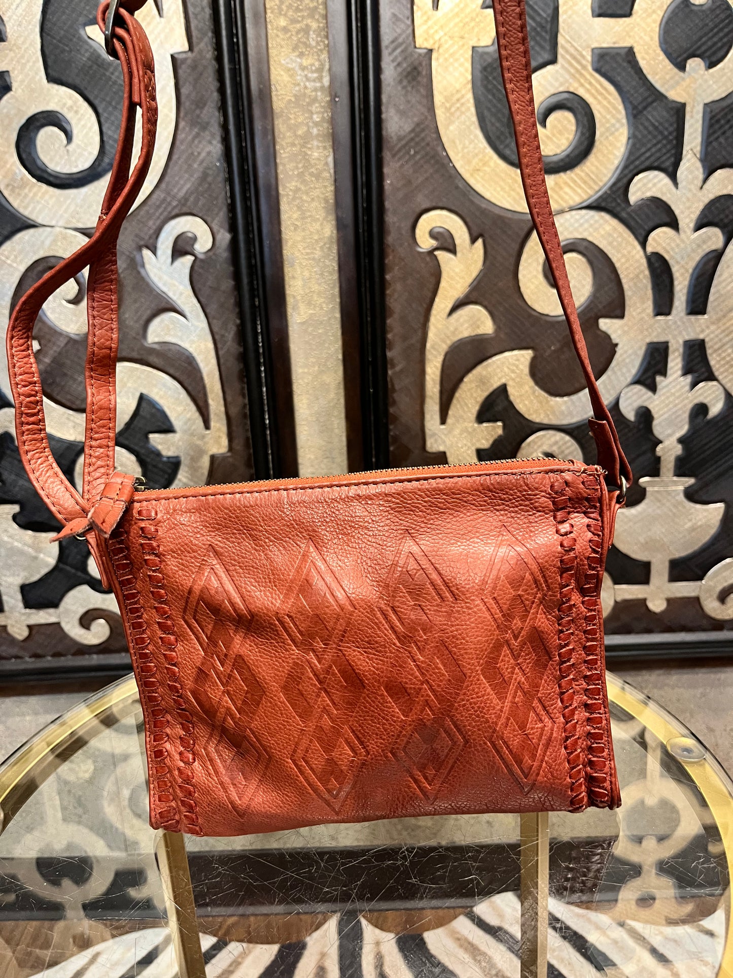 Day & Mood rose color leather embossed diamond print crossbody