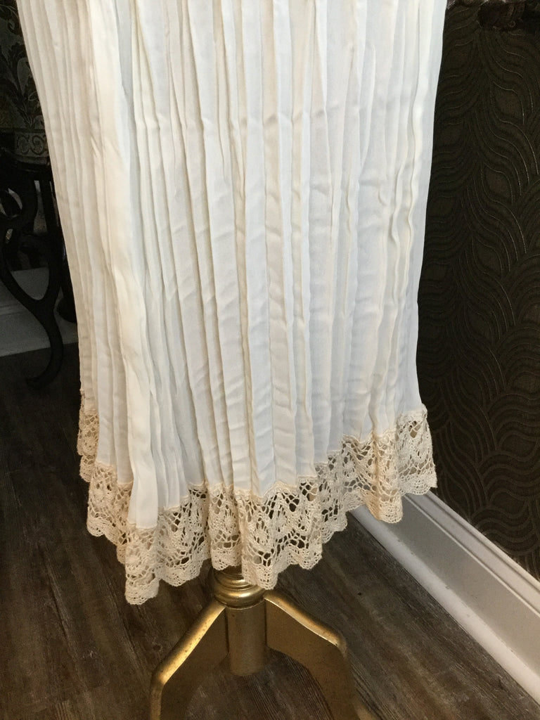 Vintage cream crochet gathered top skirt