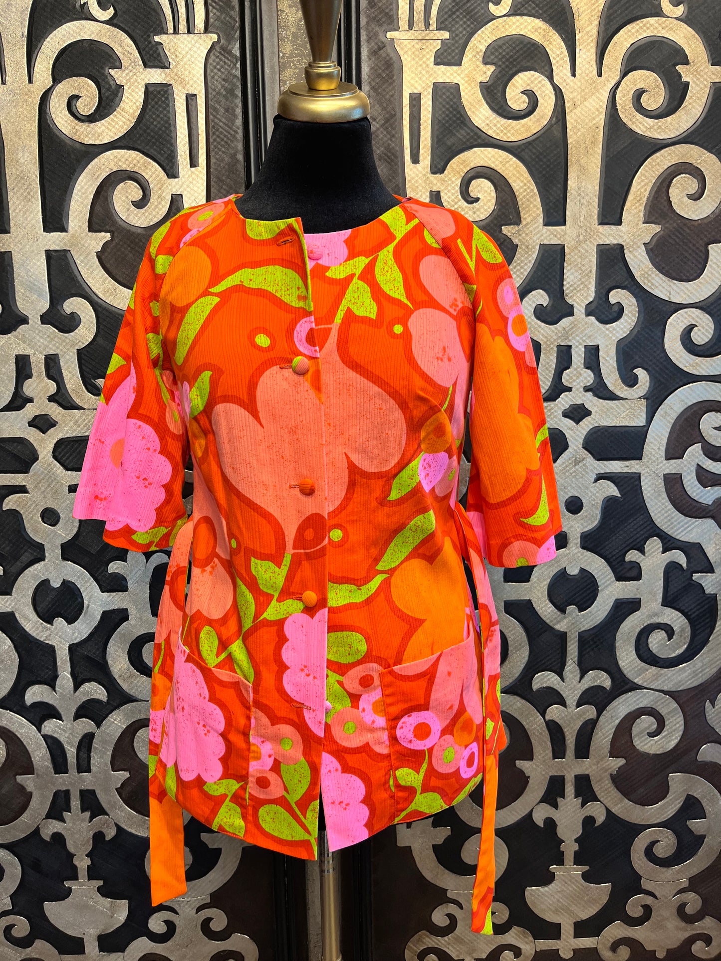 Kahala Hawaii 1960s vintage floral button top