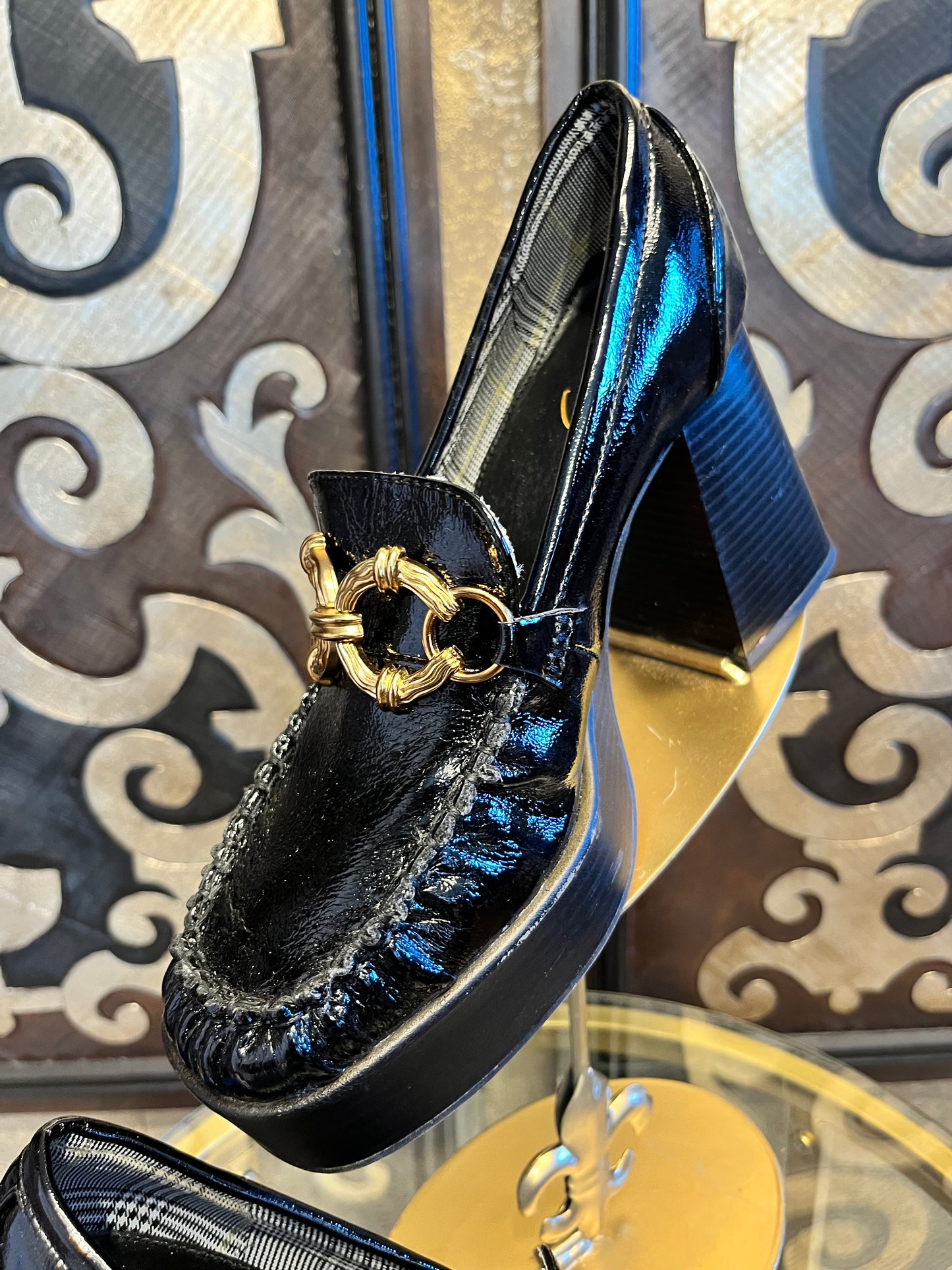 Circus by Sam Edelman Susie black chain trim plateform heels