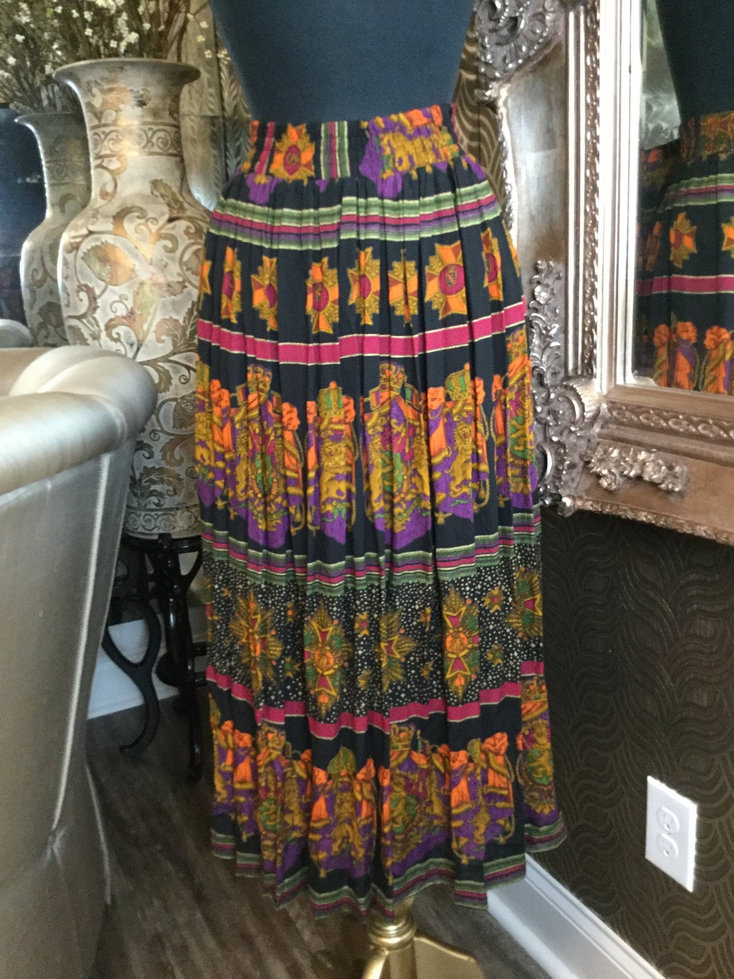 Vintage black multi print pattern skirt