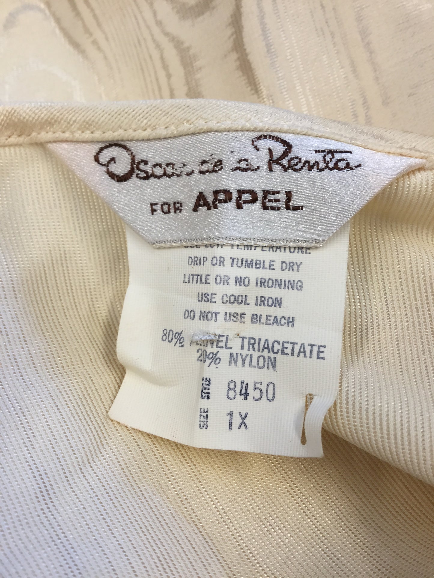 Oscar dela Renta Vintage Annel Triacetate Robe Size XL/1X