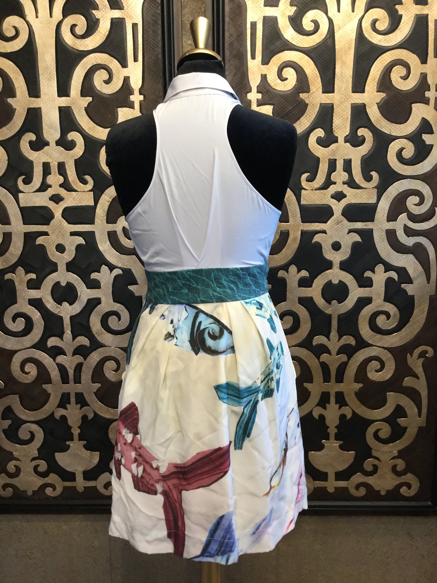 Women Crop Silk Sleeveless White Dress Size M